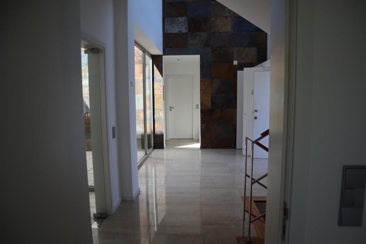 גיאה Villa Dos Salgados, 5Bdr, Beach Front, Near Salgados Golf Club מראה חיצוני תמונה