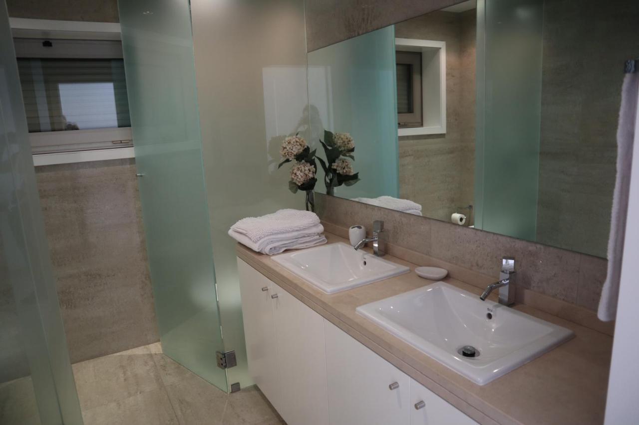 גיאה Villa Dos Salgados, 5Bdr, Beach Front, Near Salgados Golf Club מראה חיצוני תמונה