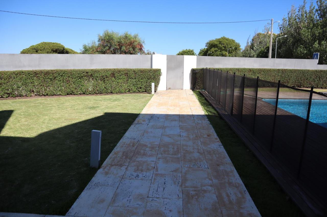 גיאה Villa Dos Salgados, 5Bdr, Beach Front, Near Salgados Golf Club מראה חיצוני תמונה